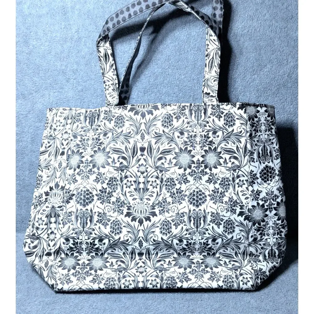 Belle Russo Large Nylon Tote Women Black White Floral Scroll Heart Zip Travel